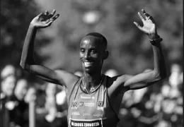 Semi-marathon de Valence 2025 – Rodrigue Kwizera fait ses débuts avec un temps record